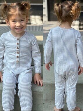 Quincy Mae | "Fog Stripe" Long Sleeve Jumpsuit | Size 18-24 Months
